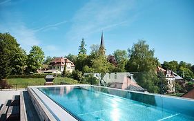 4K - mit Roofttop-Pool